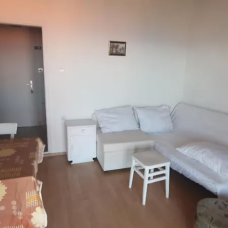 Marijan Zavala-istok Apartament *